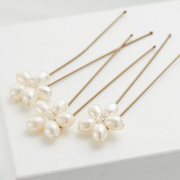 Daisy-Pearl-Pins