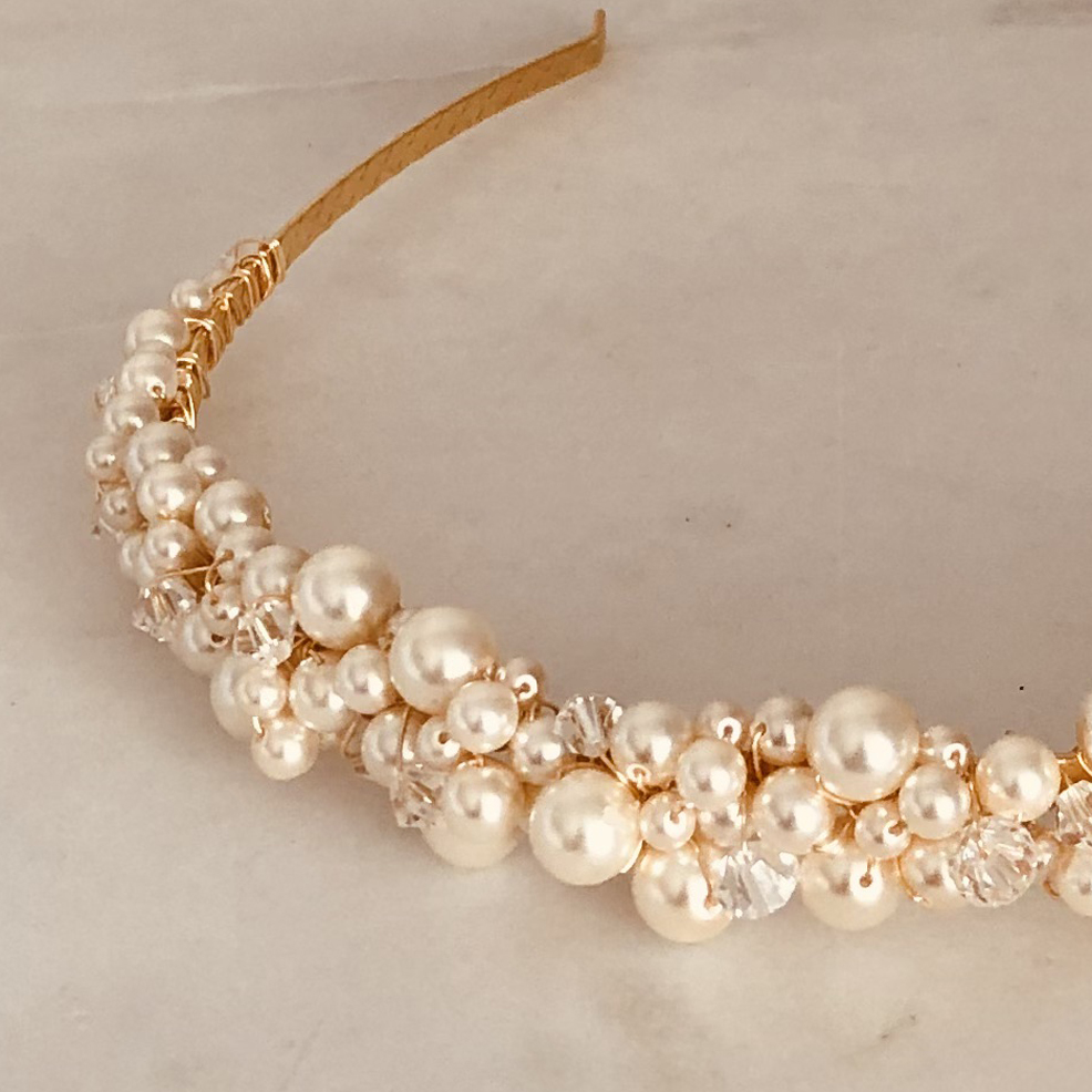 Charlie Pearl Headband close up