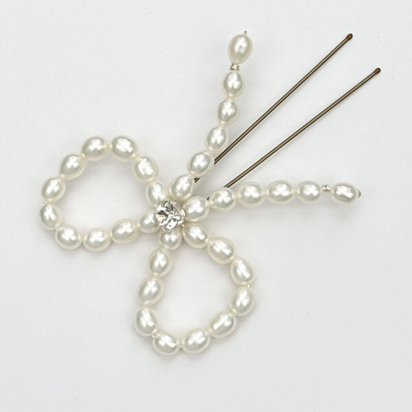 Pearl Bow Pin